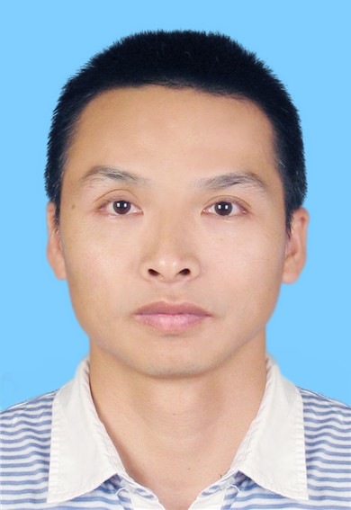 周立文（藍(lán)底）.jpg