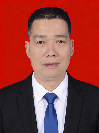 溫寶謙（紅底）.jpg