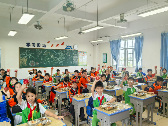 30三堡小學(xué).jpg