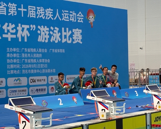 已處理1789123140355羅子楊（左一）.jpg